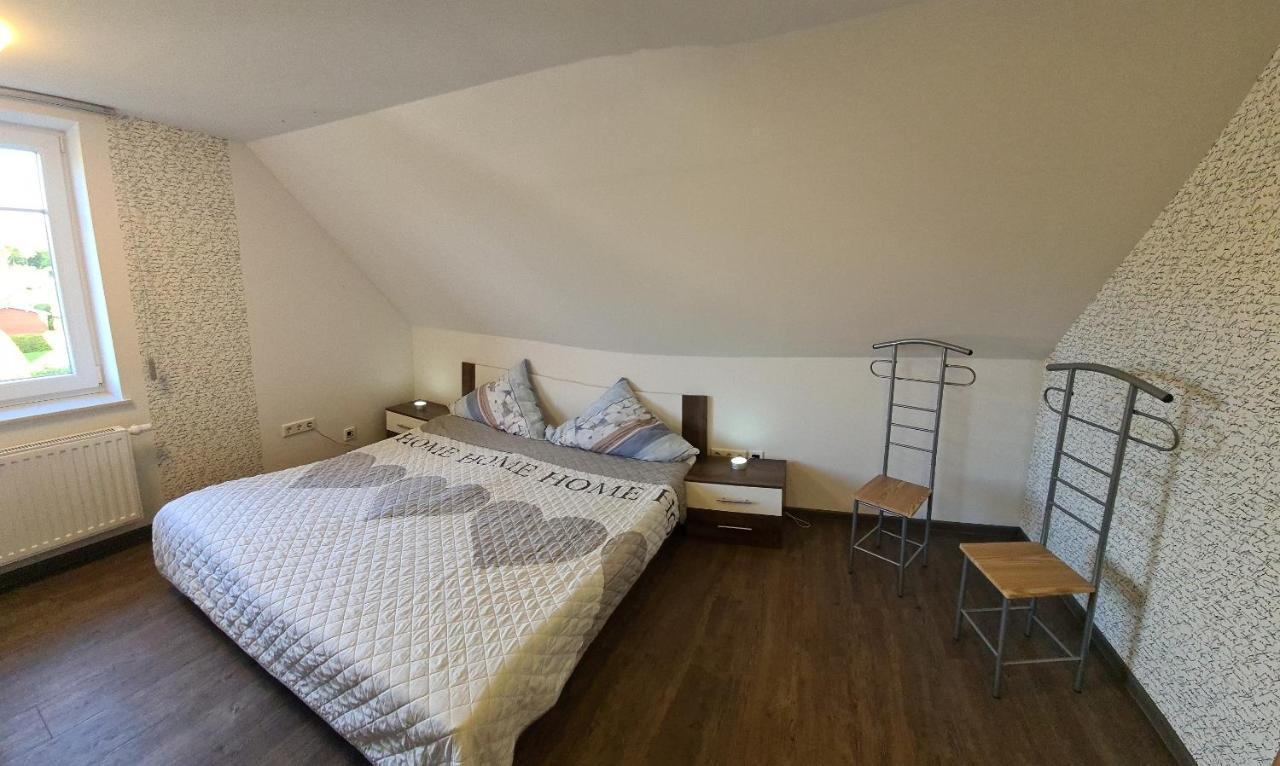 Ferienwohnung Utkiek Аурих Екстериор снимка